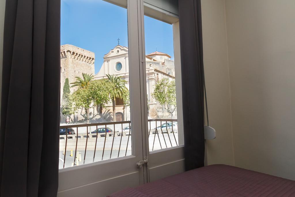 Hostal Fonda Montserrat Cambrils Ruang foto